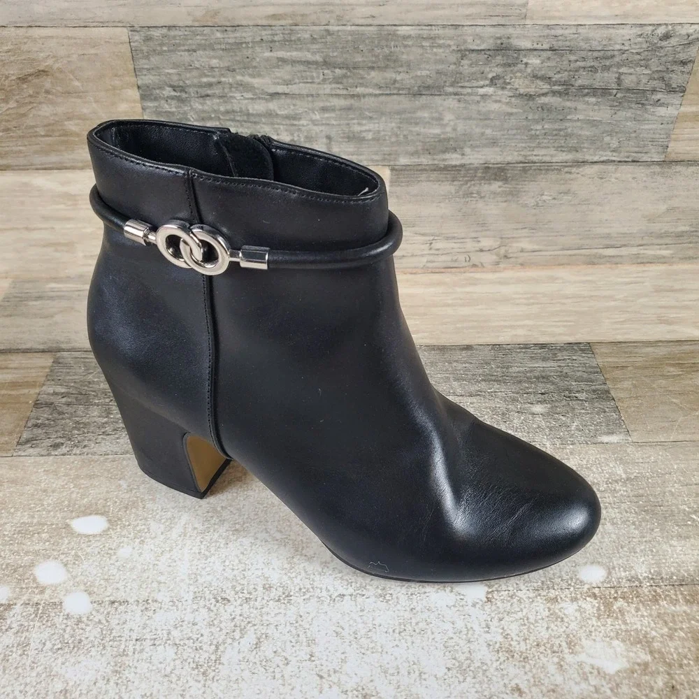 Bella Vita Diaz Womens Booties Sz 8 M Black‎ Leather Upper Block Heel Side Zip